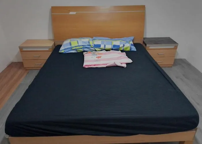 Bhs Serviced 2 Bedroom In Apartment Carcar
